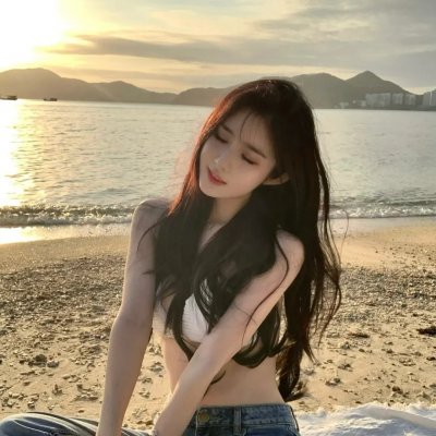 小妮扛枪