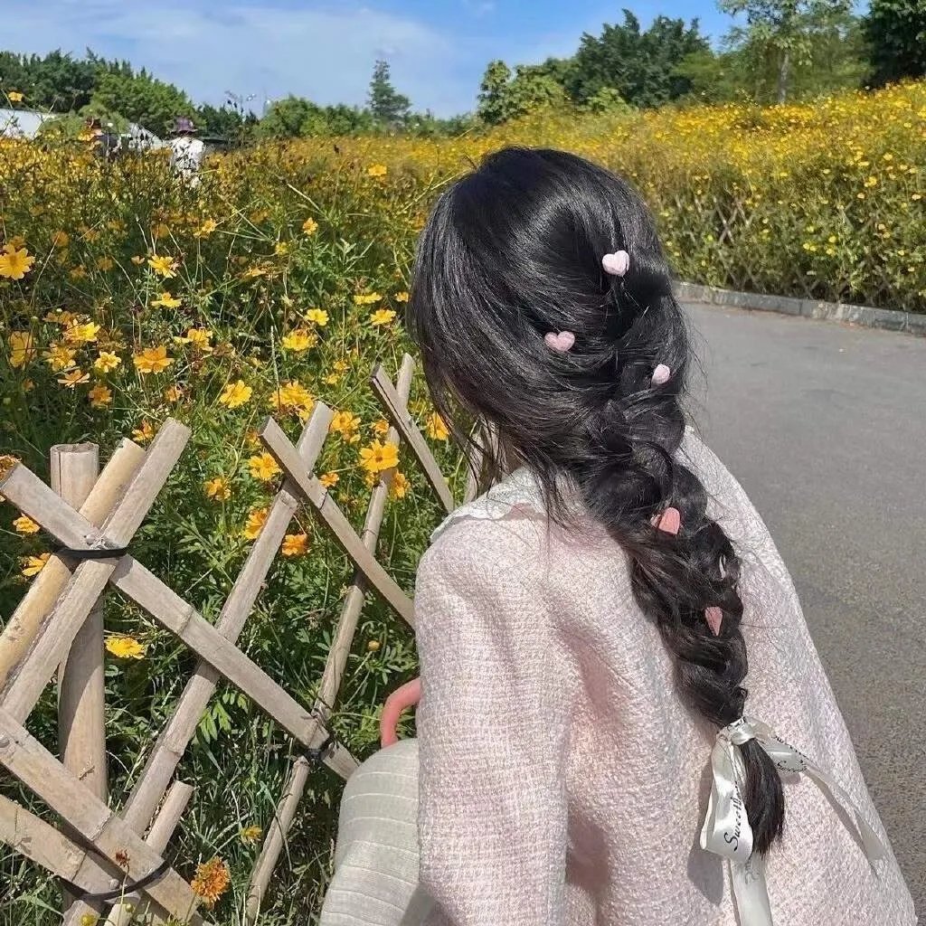 玉湖裸女